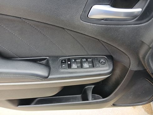 Used 2023 Dodge Charger SXT RWD image 10