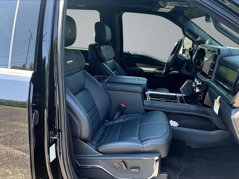 New 2026 Ford F250 Platinum AWD/4WD image 11