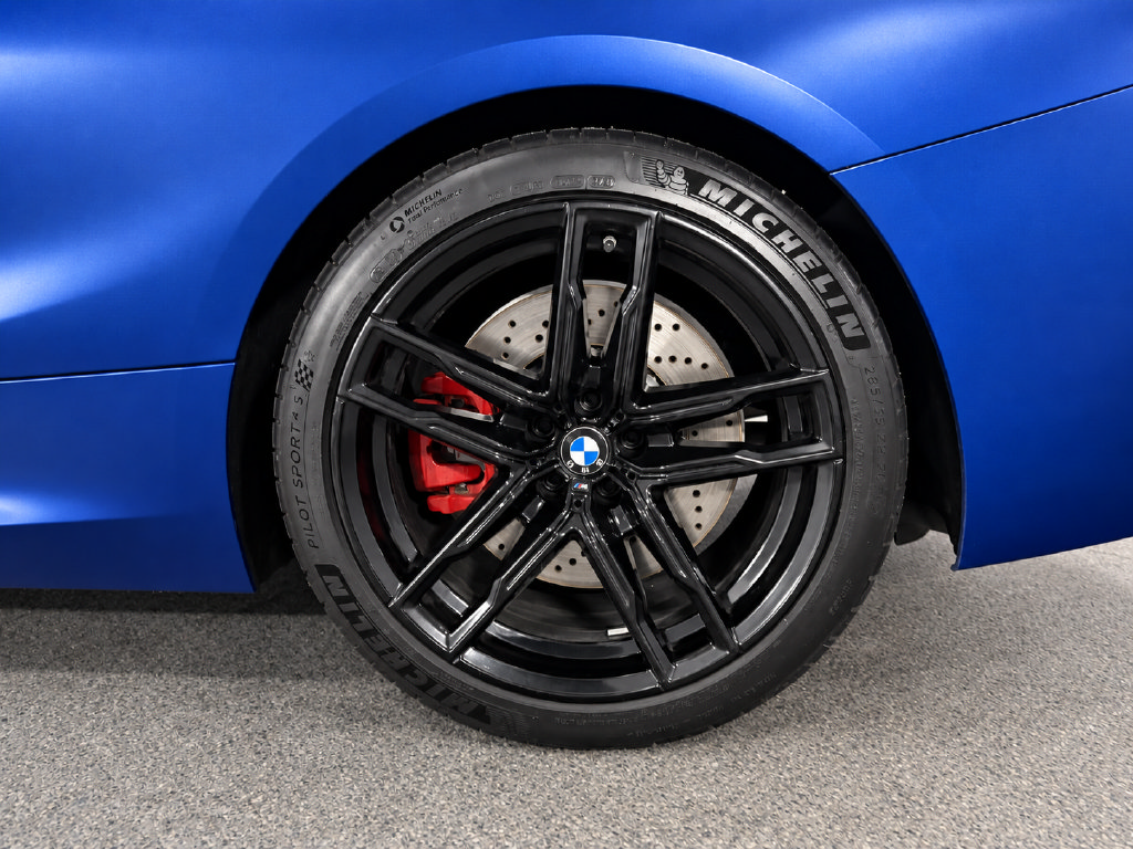 Used 2022 BMW M8 Competition AWD/4WD image 3