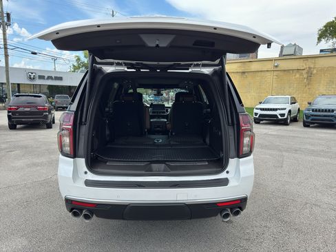 Used 2021 Chevrolet Tahoe High Country AWD/4WD image 10