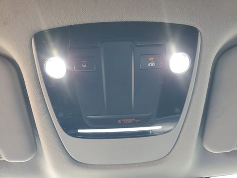 Used 2023 Kia Seltos S image 28