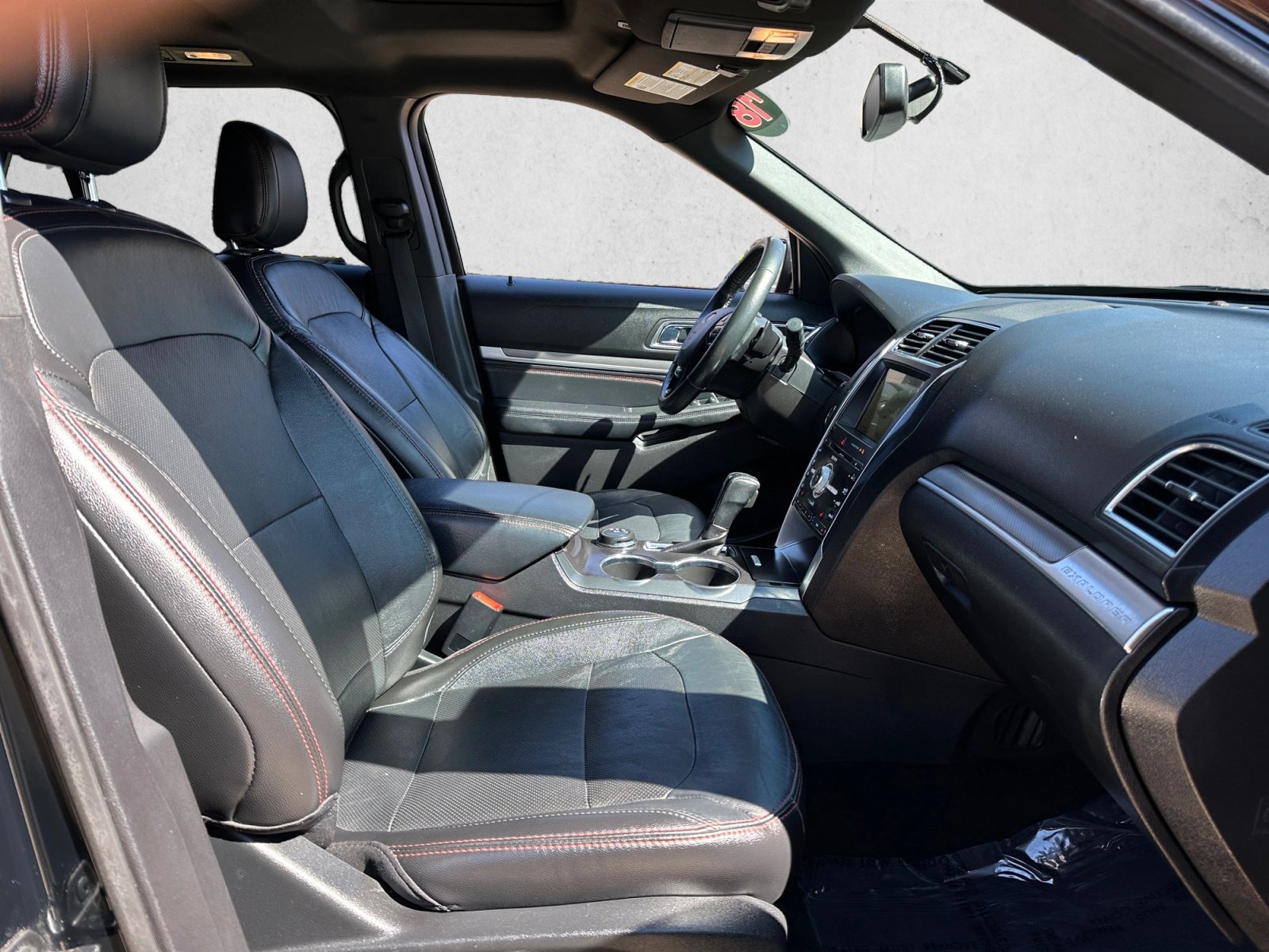 Certified 2018 Ford Explorer Sport AWD/4WD image 27