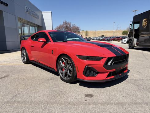 New 2026 Ford Mustang GT Premium w/ GT Performance Package RWD image 4