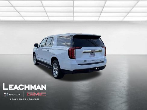 Used 2023 GMC Yukon XL SLT w/ SLT Premium Package AWD/4WD image 6