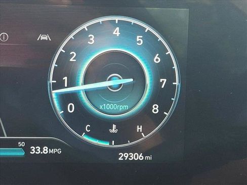 Used 2024 Hyundai Elantra SEL FWD image 7