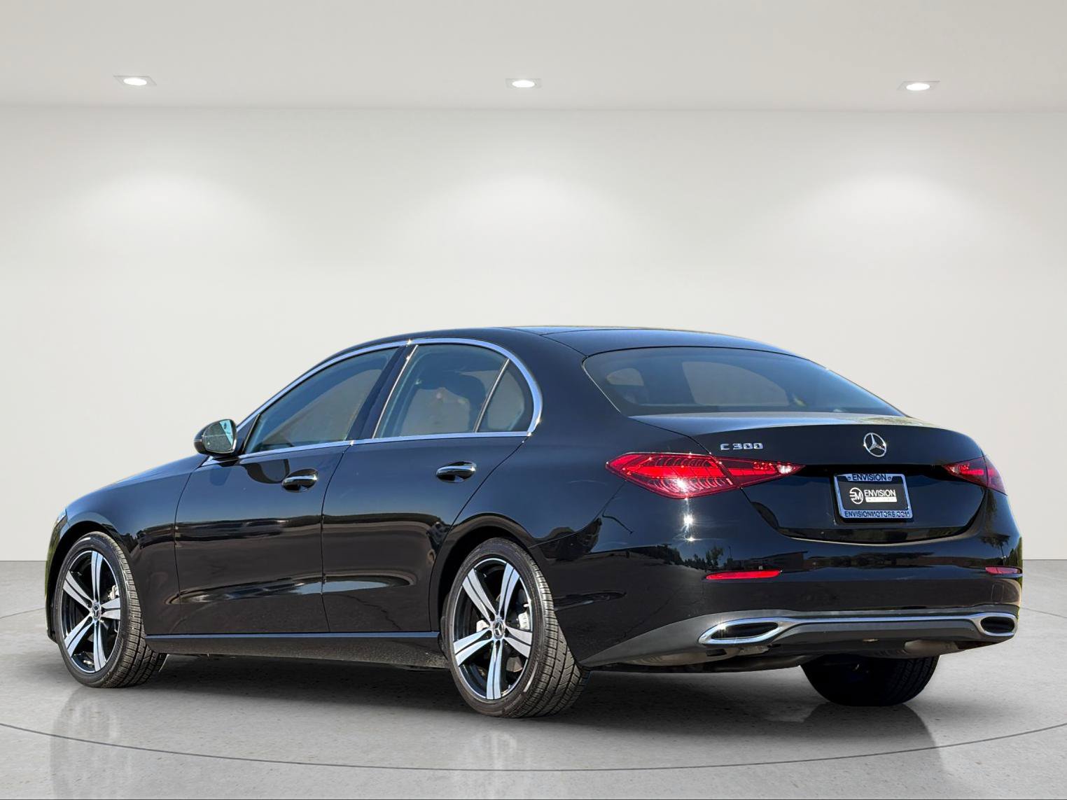 Used 2022 Mercedes-Benz C 300 Sedan image 3