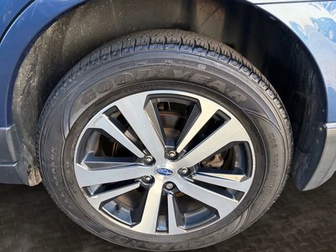 Used 2019 Subaru Outback 2.5i Limited w/ Popular Package #2 AWD/4WD image 38