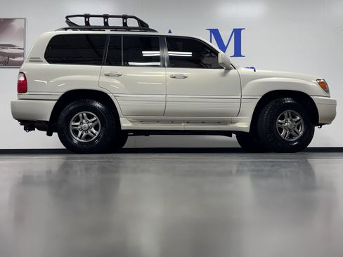Used 2002 Lexus LX 470 LX 470 Sport Utility 4D image 3