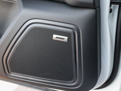 New 2026 Porsche Macan GTS image 22