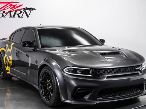 Used 2023 Dodge Charger SRT Hellcat w/ Harman/Kardon Audio Group RWD image 7