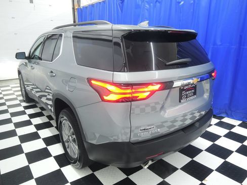Used 2023 Chevrolet Traverse LT FWD image 7