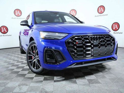 Used 2023 Audi SQ5 Prestige w/ Prestige Package AWD/4WD image 2