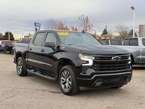 Used 2023 Chevrolet Silverado 1500 RST image 4