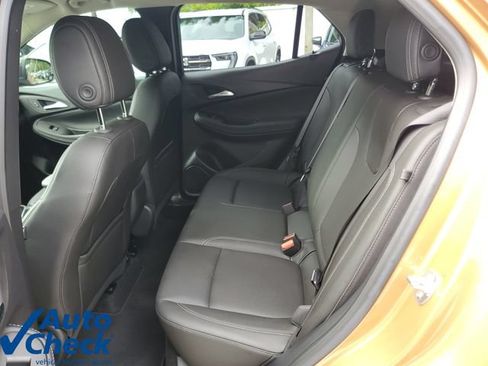 Used 2024 Buick Encore GX Sport Touring w/ Advanced Technology Package FWD image 12