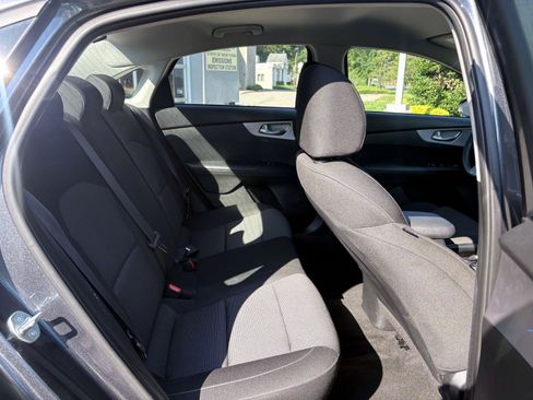 Certified 2023 Kia Forte LXS w/ LXS Technology Package FWD image 25