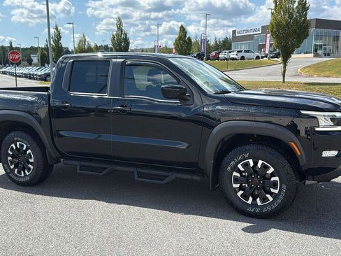 Used 2023 Nissan Frontier PRO-4X w/ Tow Package image 3