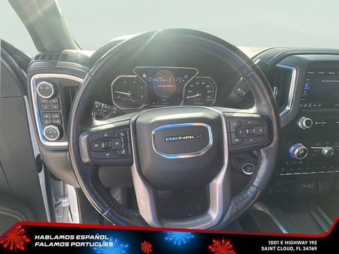 Used 2022 GMC Sierra 2500 Denali w/ Denali Ultimate Package AWD/4WD image 17