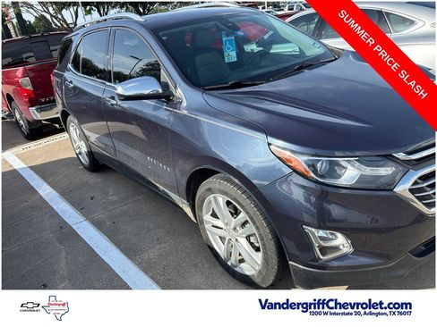 Used 2018 Chevrolet Equinox Premier FWD image 2