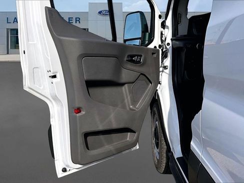 New 2026 Ford Transit 250 148 Medium Roof RWD image 24