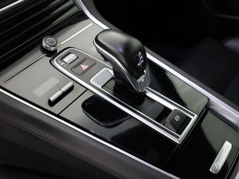 Used 2020 Porsche Panamera GTS image 6