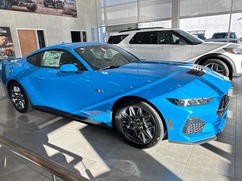 New 2026 Ford Mustang GT Premium w/ GT Performance Package image 2