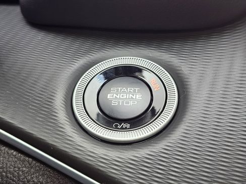 New 2025 Jeep Grand Cherokee Laredo X image 15