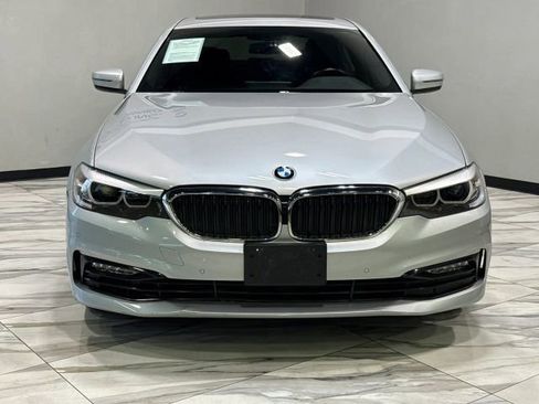 Used 2018 BMW 530i w/ Premium Package RWD image 3