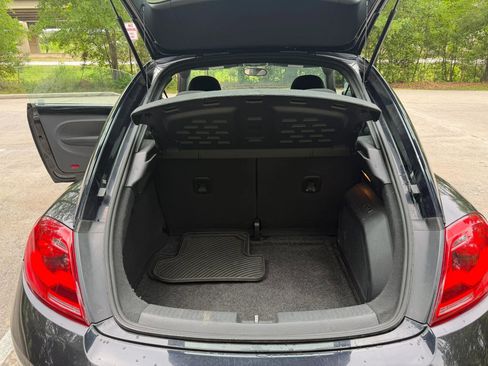 Used 2014 Volkswagen Beetle R-Line image 21