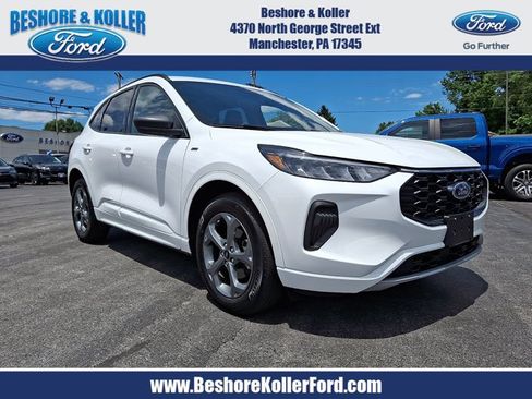 Certified 2023 Ford Escape ST-Line w/ Tech Pack #1 AWD/4WD image 1