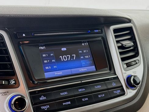 Used 2017 Hyundai Tucson SE image 14