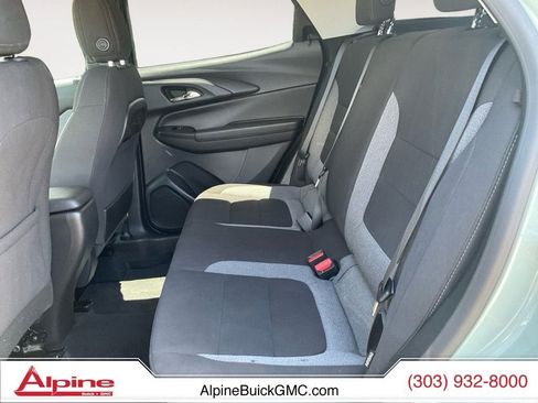 Used 2025 Chevrolet TrailBlazer LT AWD/4WD image 13