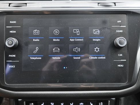 Used 2019 Volkswagen Tiguan SE w/ Panoramic Sunroof Package AWD/4WD image 15