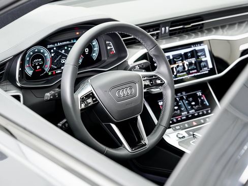 Certified 2025 Audi A6 Premium Plus w/ Premium Plus Package image 9