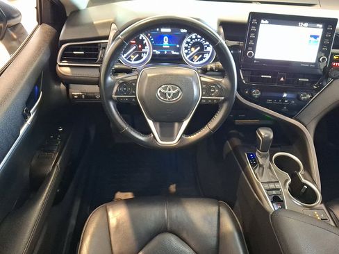 Used 2021 Toyota Camry XLE AWD/4WD image 11