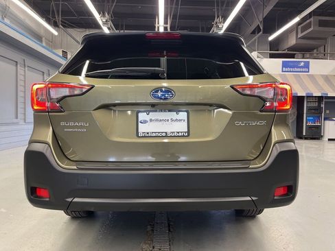 Certified 2025 Subaru Outback Premium w/ Popular Package #1A image 6