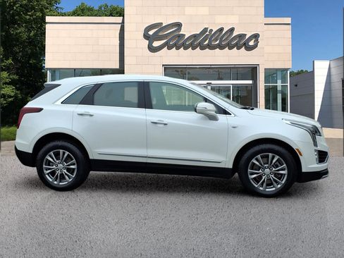 Certified 2023 Cadillac XT5 Premium Luxury image 6