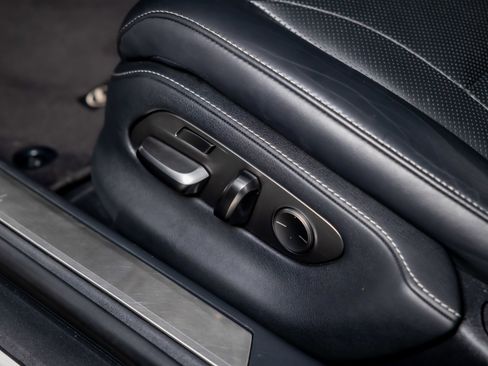 Used 2021 Lexus LS 500 w/ Accessory Package (Z2) image 15