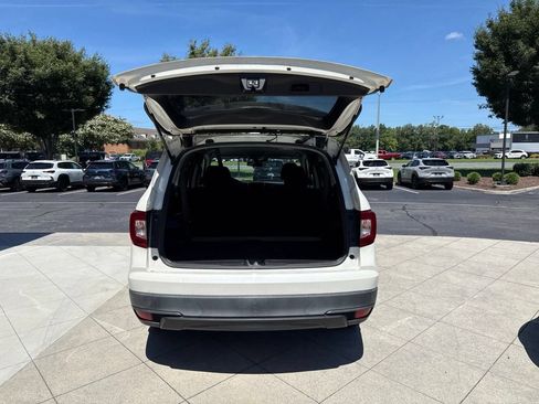 Used 2019 Honda Pilot LX image 9