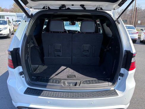 Used 2022 Dodge Durango R/T w/ Tow 'N Go Package AWD/4WD image 13