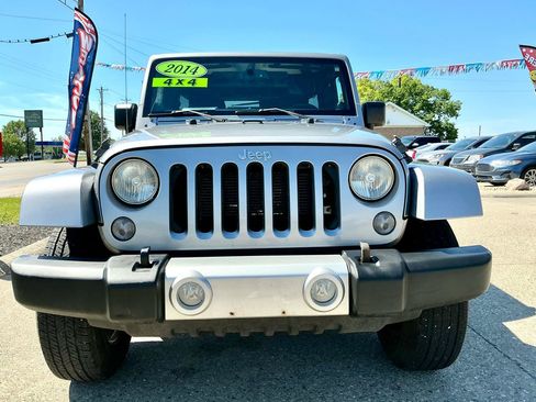 Used 2014 Jeep Wrangler Unlimited Sahara AWD/4WD image 26