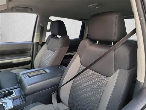 Used 2019 Toyota Tundra SR5 AWD/4WD image 14