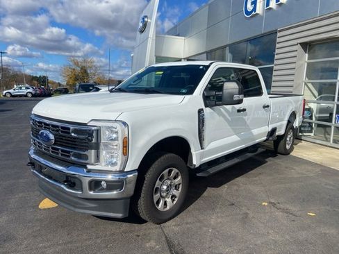 Used 2024 Ford F250 XLT image 2