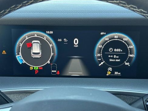 Certified 2025 Volkswagen Tiguan S w/ 18" Wheel Package image 18