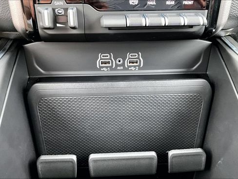 New 2026 RAM 3500 Lone Star AWD/4WD image 30