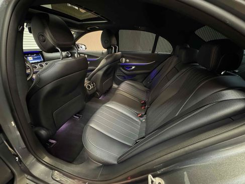Used 2020 Mercedes-Benz E 350 Sedan image 7