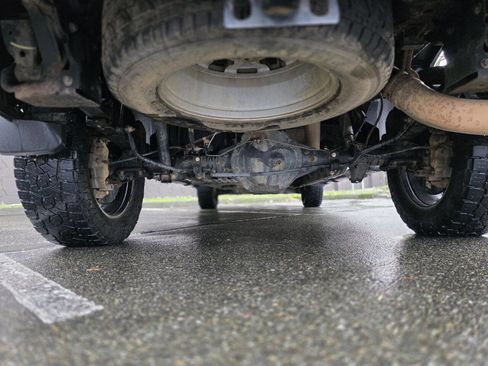 Used 2018 Nissan Titan SL w/ Midnight Edition image 70