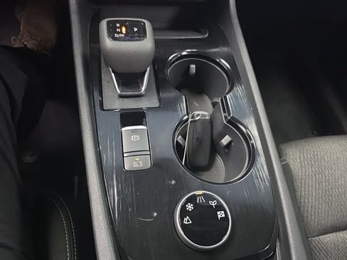 Used 2025 Nissan Rogue SV AWD/4WD image 26