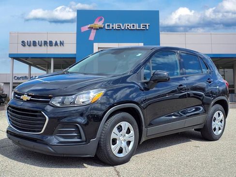 Used 2017 Chevrolet Trax LS FWD image 1