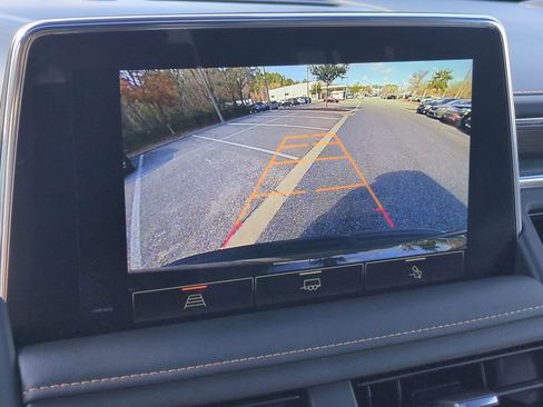 Used 2024 GMC Yukon AT4 w/ Max Trailering Package image 21