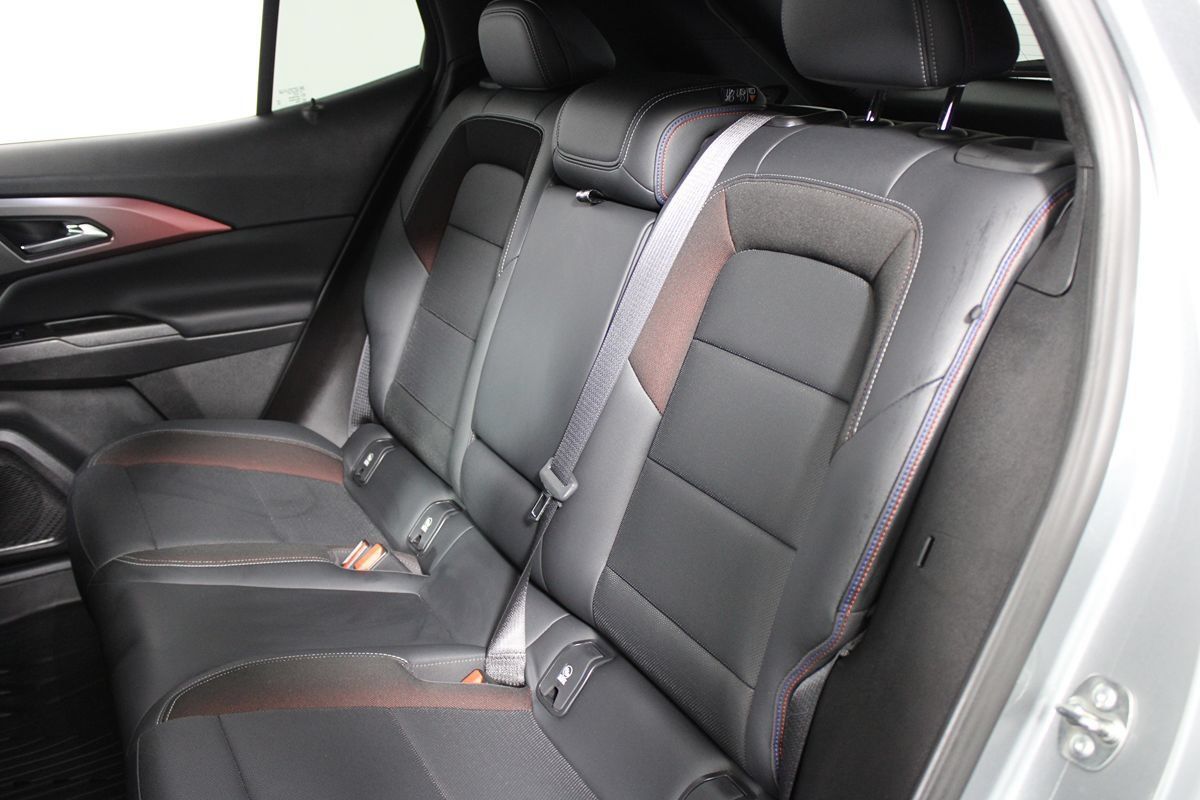 Used 2024 Chevrolet Equinox EV RS FWD image 18